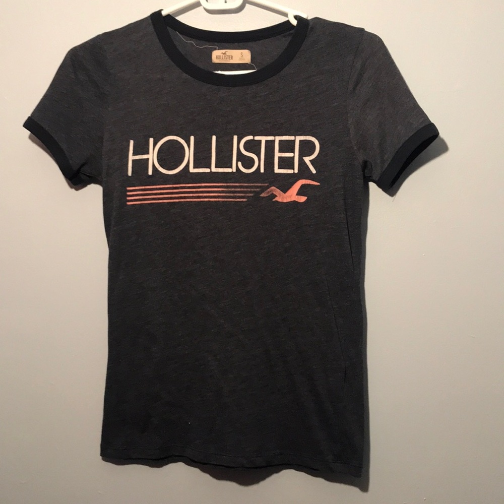 Navy Hollister Graphic Tee